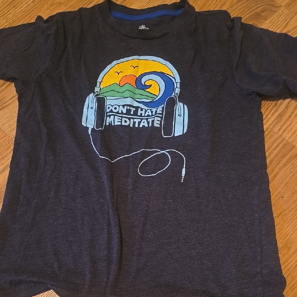 Charcoal Kids Tee with Headphone Design
